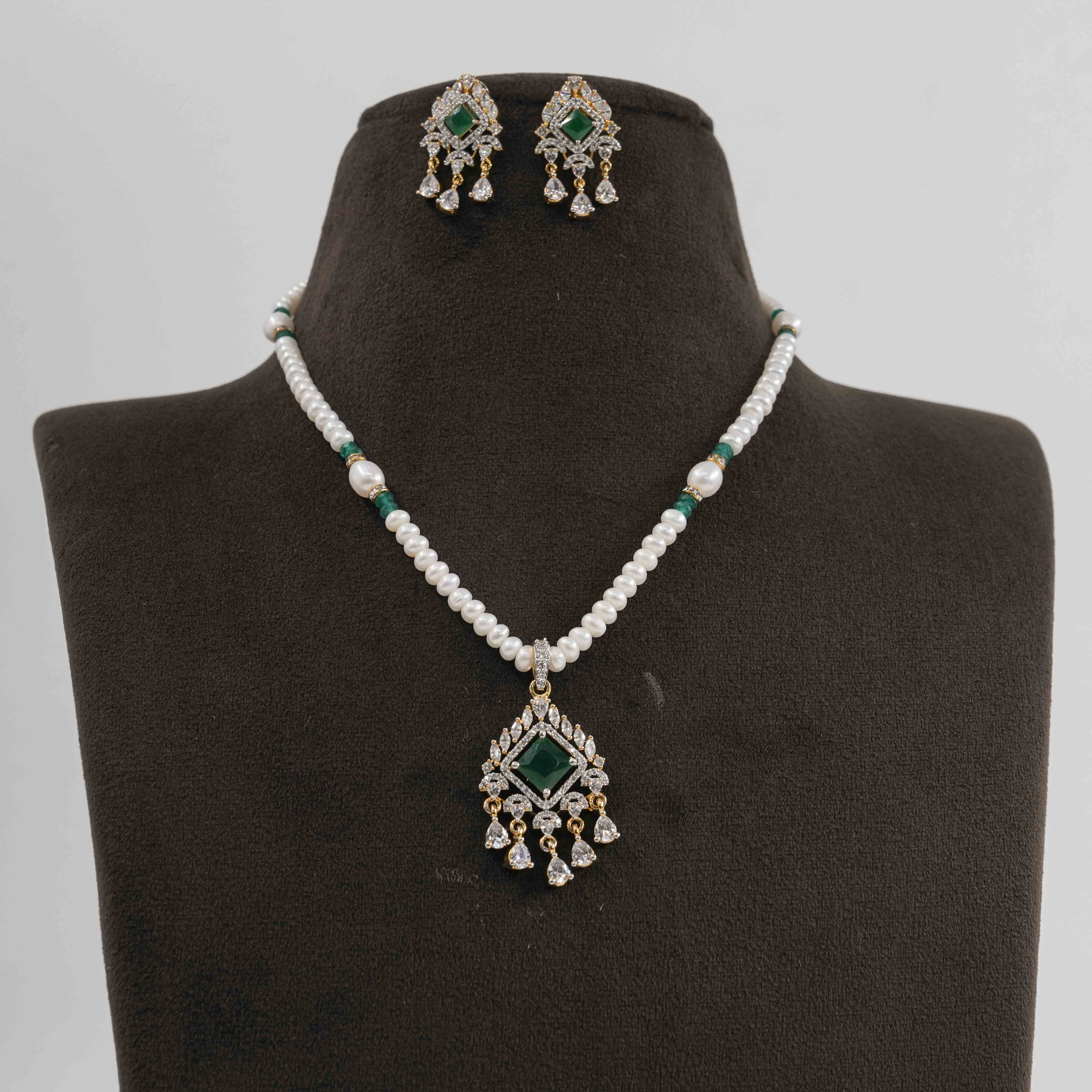 Flat Round Pearl Necklace Set